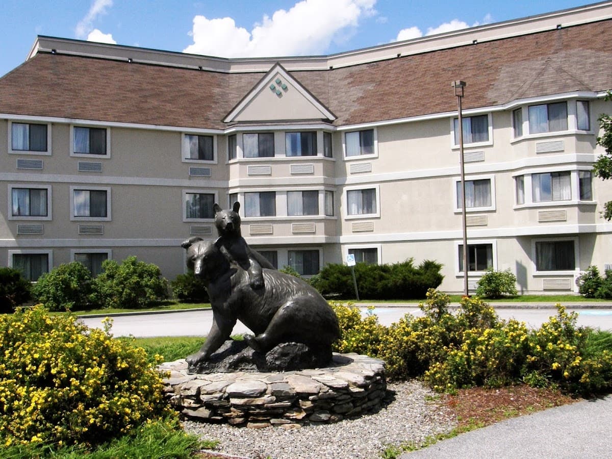 Black Bear Inn, Ascend Hotel Collection, Hotel in Orono