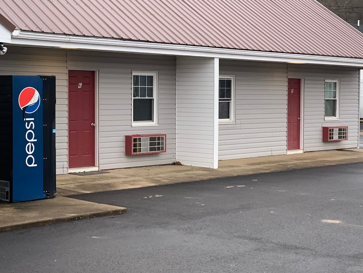 Furnished Apartment Rentals, Motel in Paden City