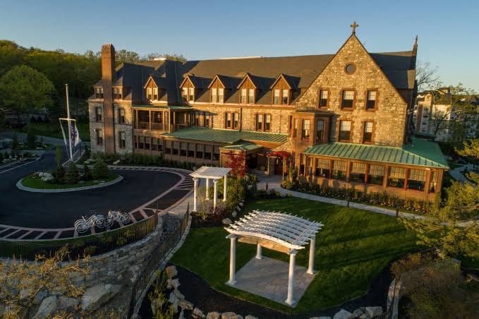 The Abbey Inn & Spa, Hotel in Peekskill