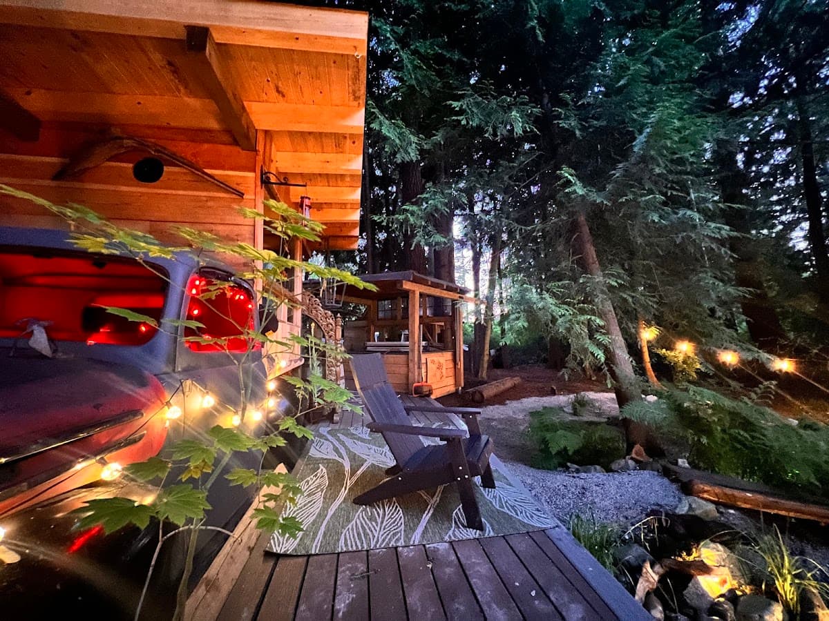 Sojourn Rustic Spa Retreat, Holiday Home in Point Roberts
