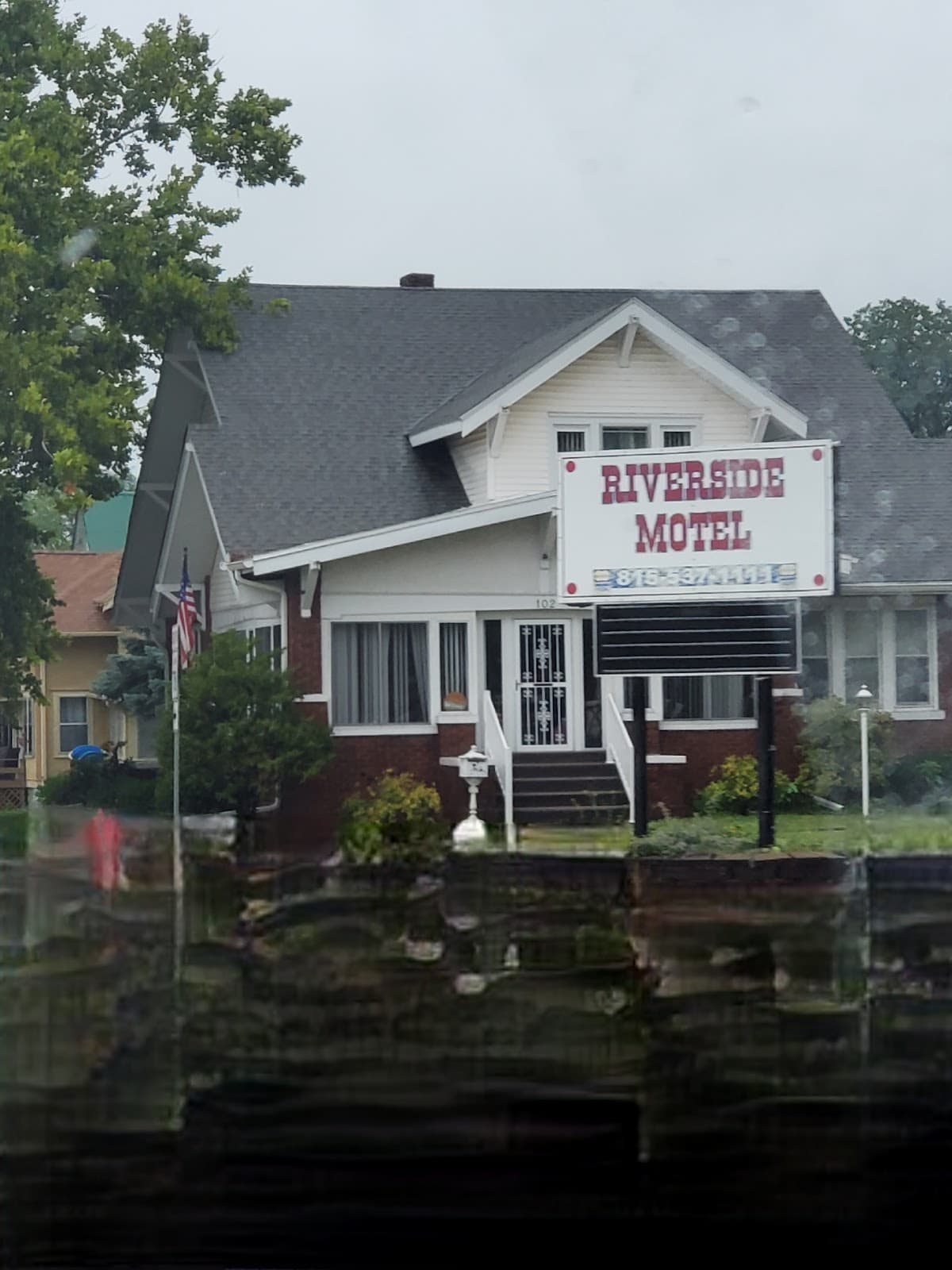 Riverside Motel, Motel in Prophetstown