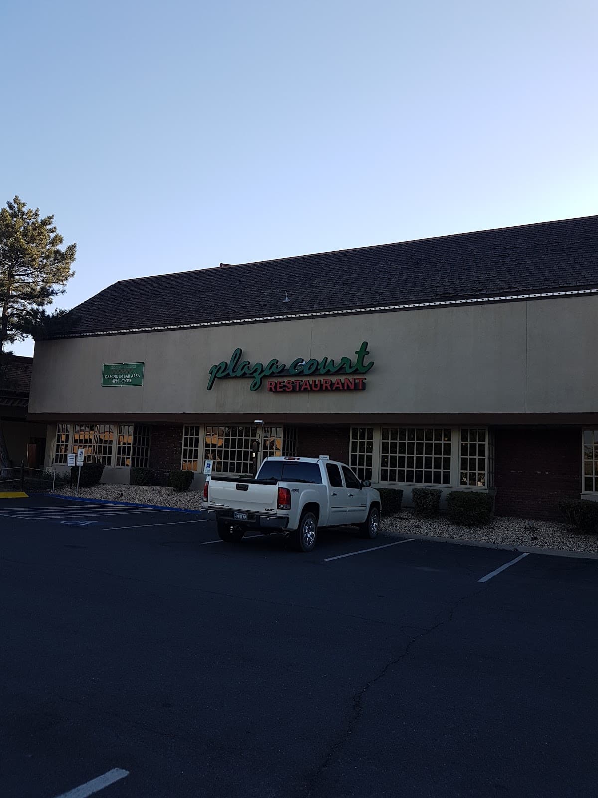Airport Plaza Hotel, Hotel in Sparks