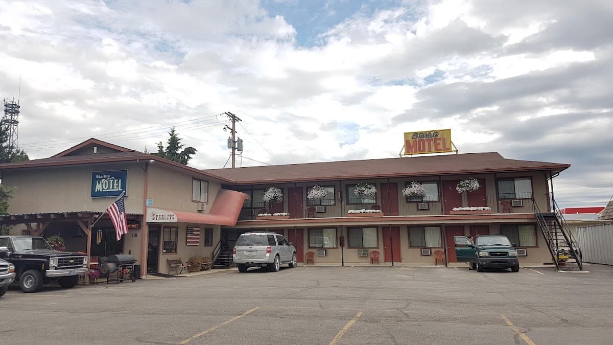 Starlite Motel, Hotel in Ronan