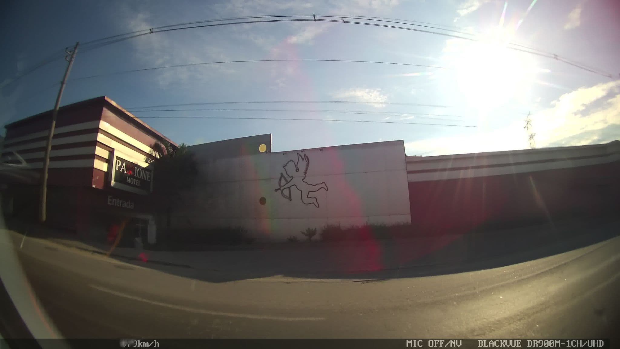Street view near Motel Passione, Vila Galvão — © kaart_2 (CC BY-SA · Mapillary)