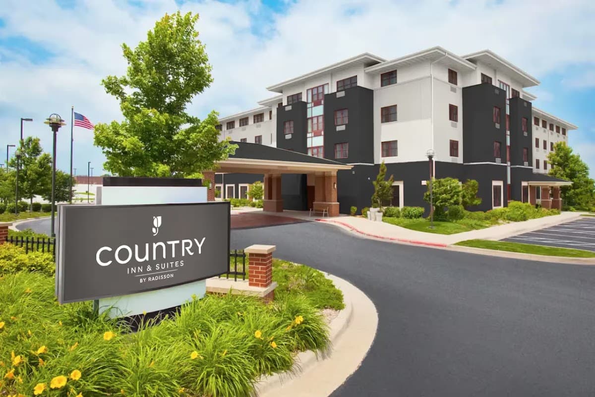 Country Inn & Suites by Radisson, Springfield Downtown, Hotel in Springfield