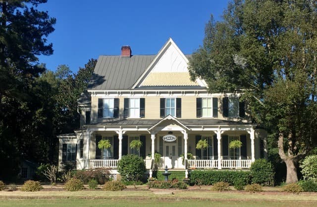 Flowertown Bed & Breakfast 3 Star Hotel, Hotel in Summerville