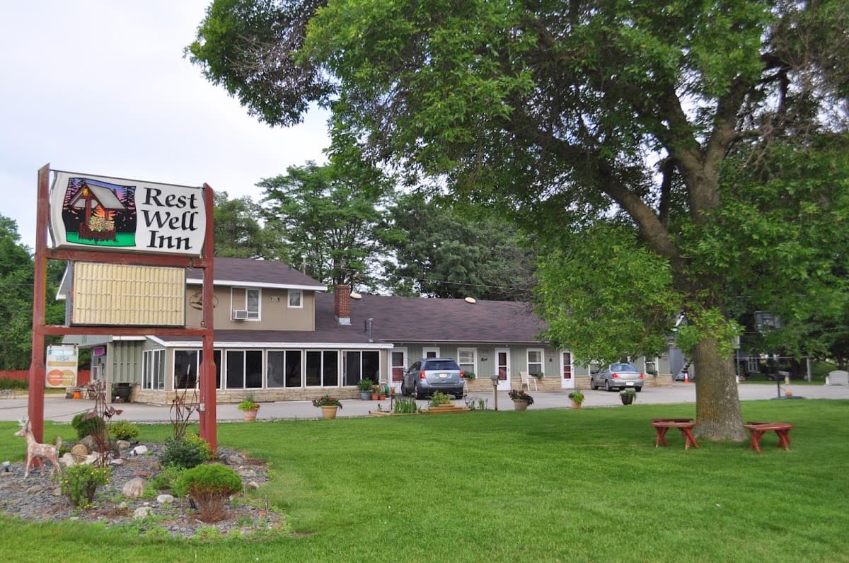 Rest Well Inn, Hotel in Tomah