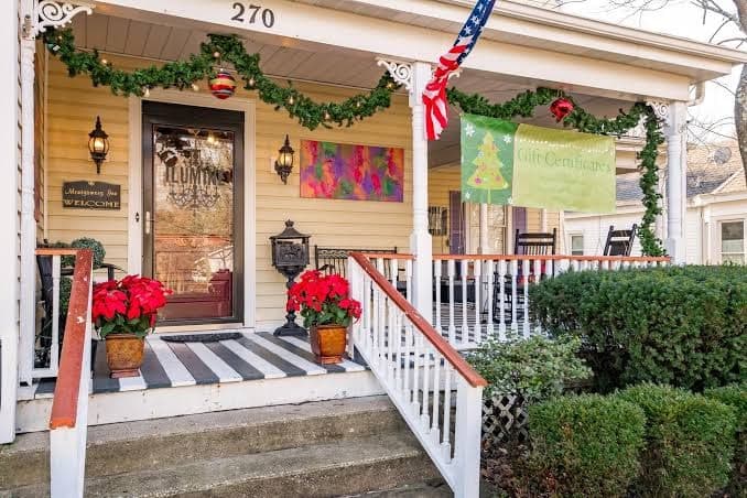 Montgomery Inn BnB, Bed & Breakfast in Versailles