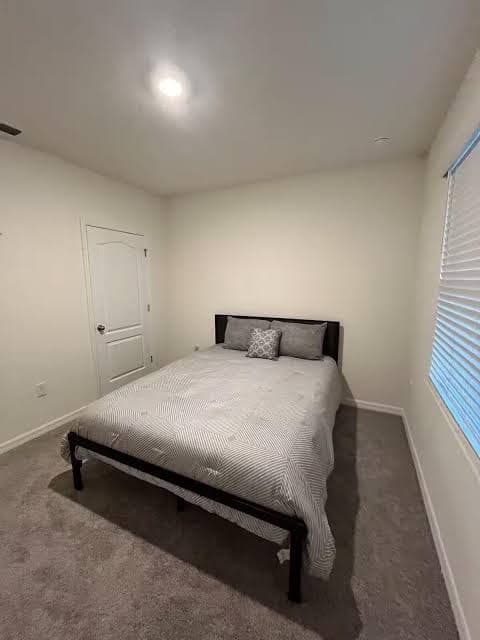 Charming 3-bedroom house in fantastic Winter Haven with WiFi, AC, Community Pool, Hotel in Eloise