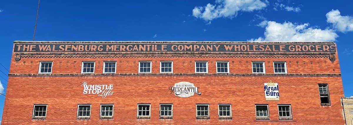 The Whistle Stop Lofts, Hotel in Walsenburg