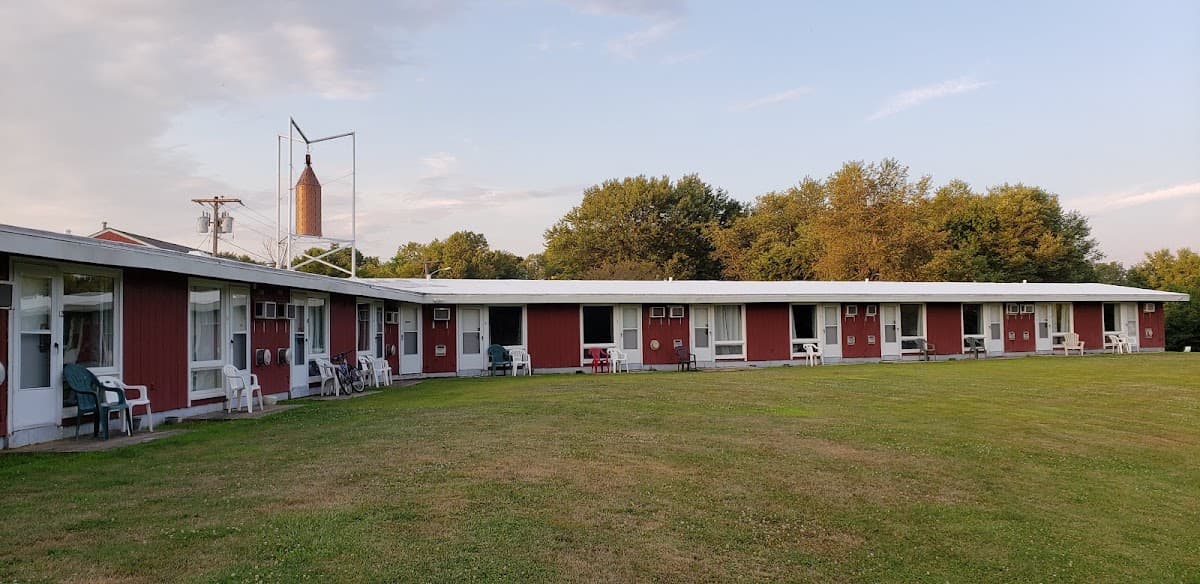 Copper Lantern Motor Lodge, Hotel in West Brookfield