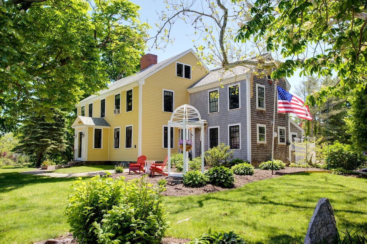 The Bursley Manor, Hotel in West Barnstable