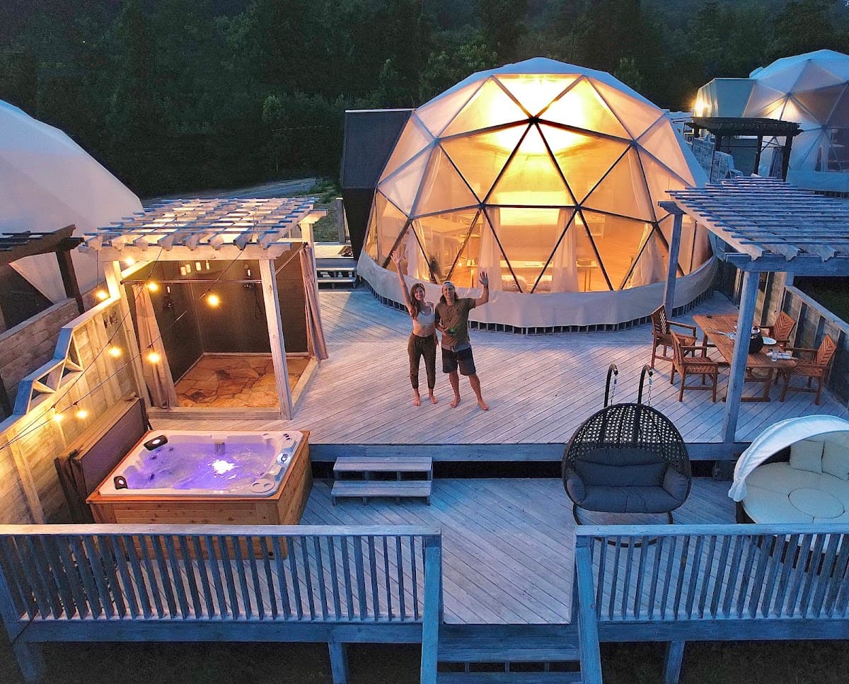 Bolt Farm Treehouse Tennessee, Resort in Whitwell