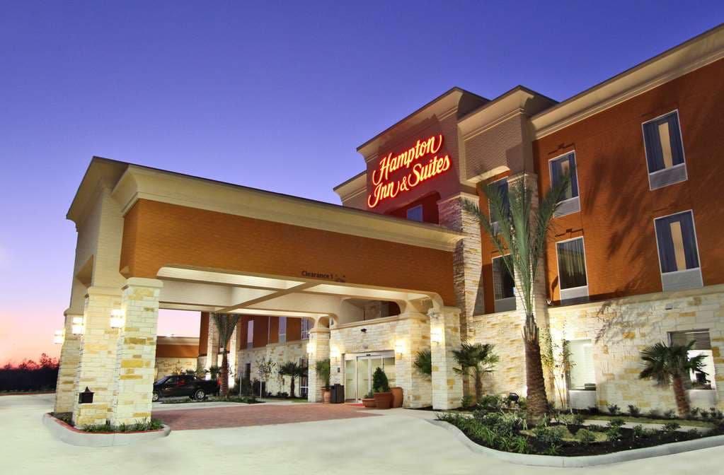Hampton Inn & Suites Winnie, Hotel in Winnie