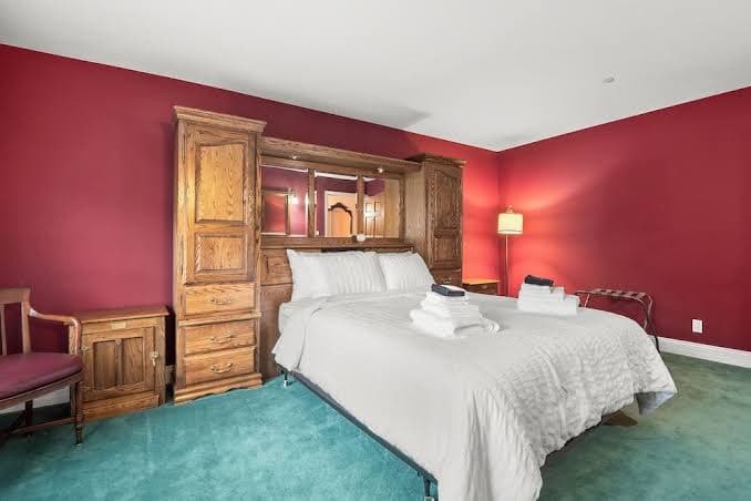 Luxary Castle & SPA near Skiing Resort, Guesthouse in Wrightwood