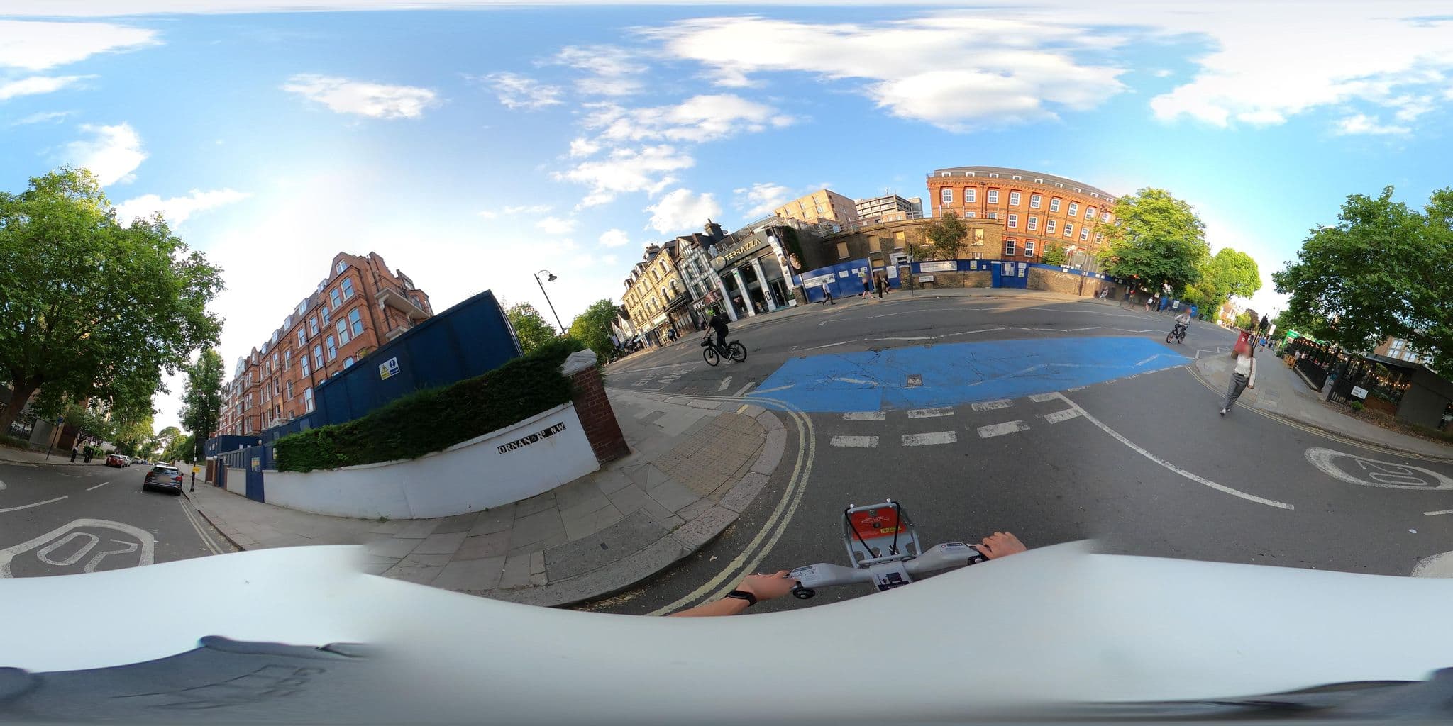 Street view near Mason & Fifth, Belsize Park, Belsize Park — © NatchaponJ (CC BY-SA · Mapillary)
