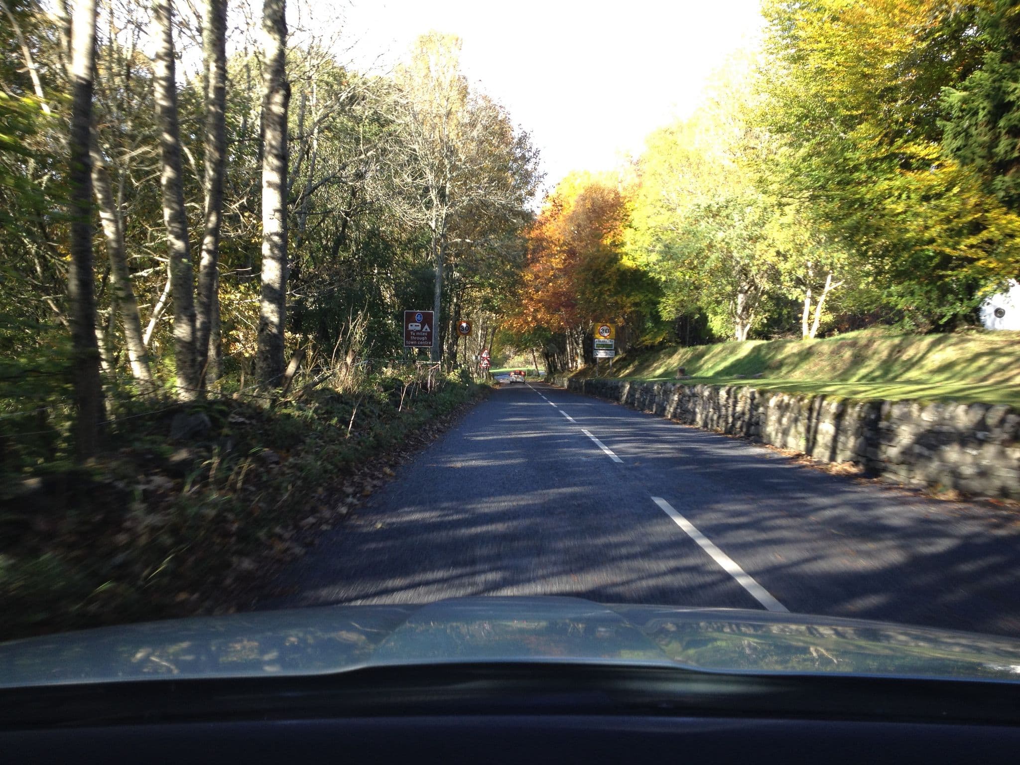 Street view near Moness Resort, Aberfeldy — © hobgoblin (CC BY-SA · Mapillary)