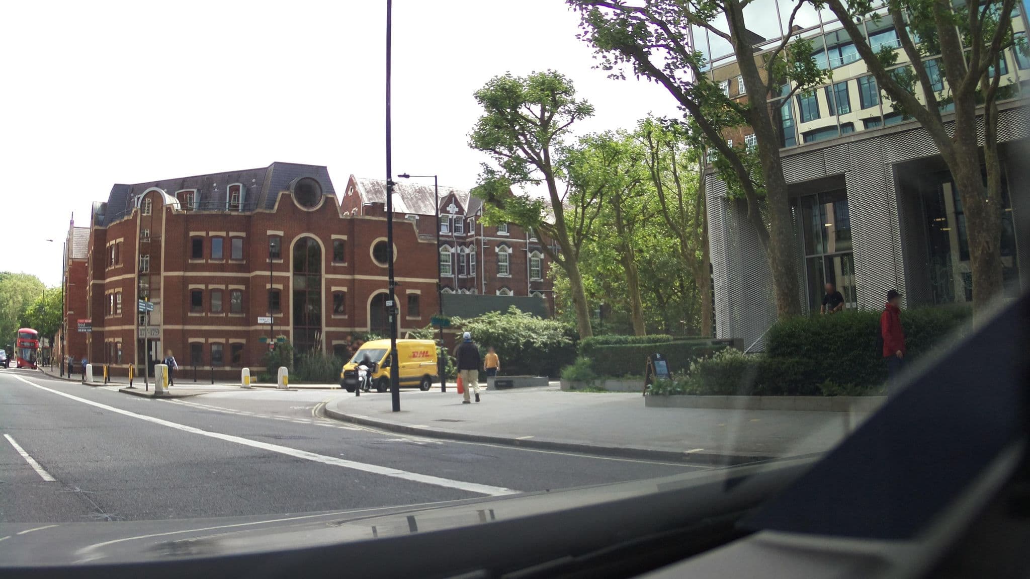 Street view near Wyndham Hotels & Resorts, Shepherds Bush — © southglos (CC BY-SA · Mapillary)