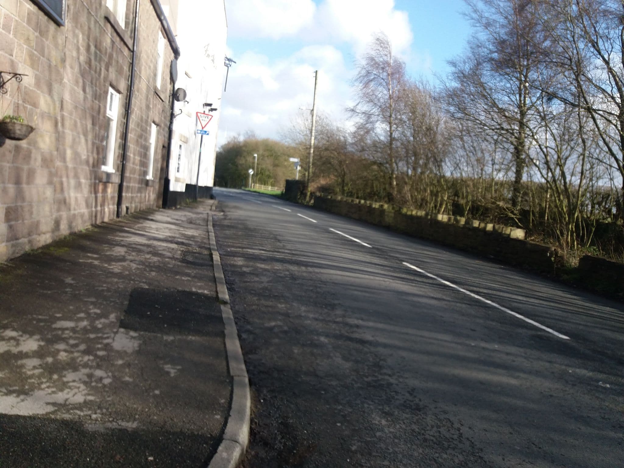 Street view near Bay Horse Inn, Adlington — © tonys999 (CC BY-SA · Mapillary)