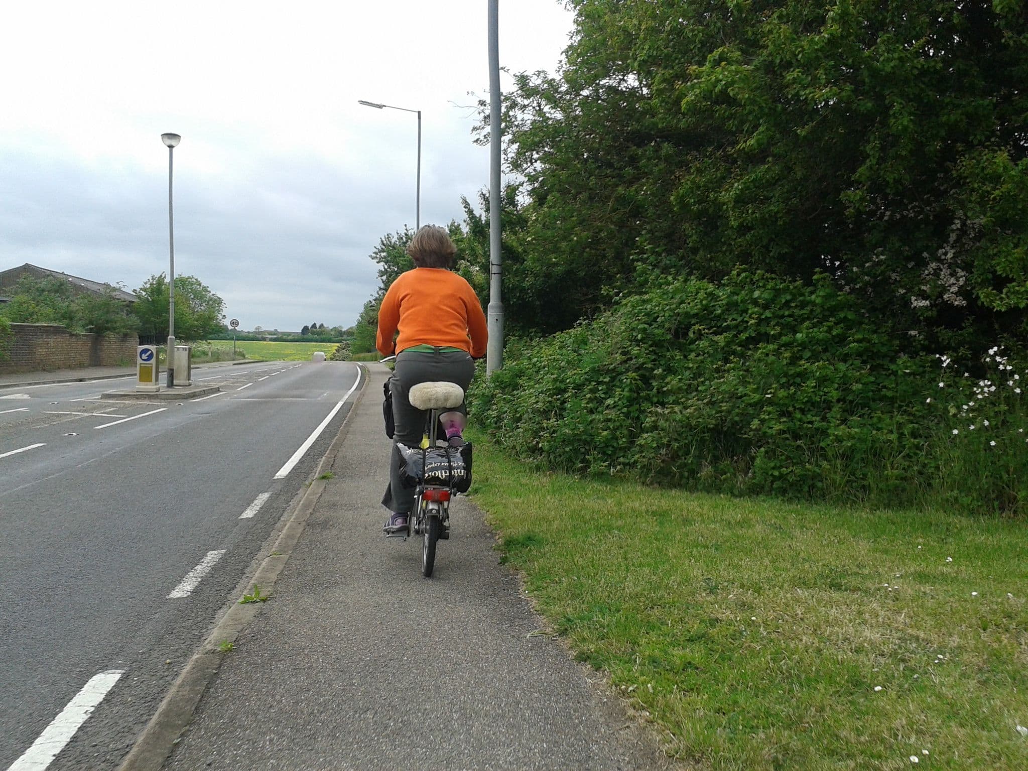 Street view near The Stukeley Country Hotel, Alconbury — © cyclestreets (CC BY-SA · Mapillary)