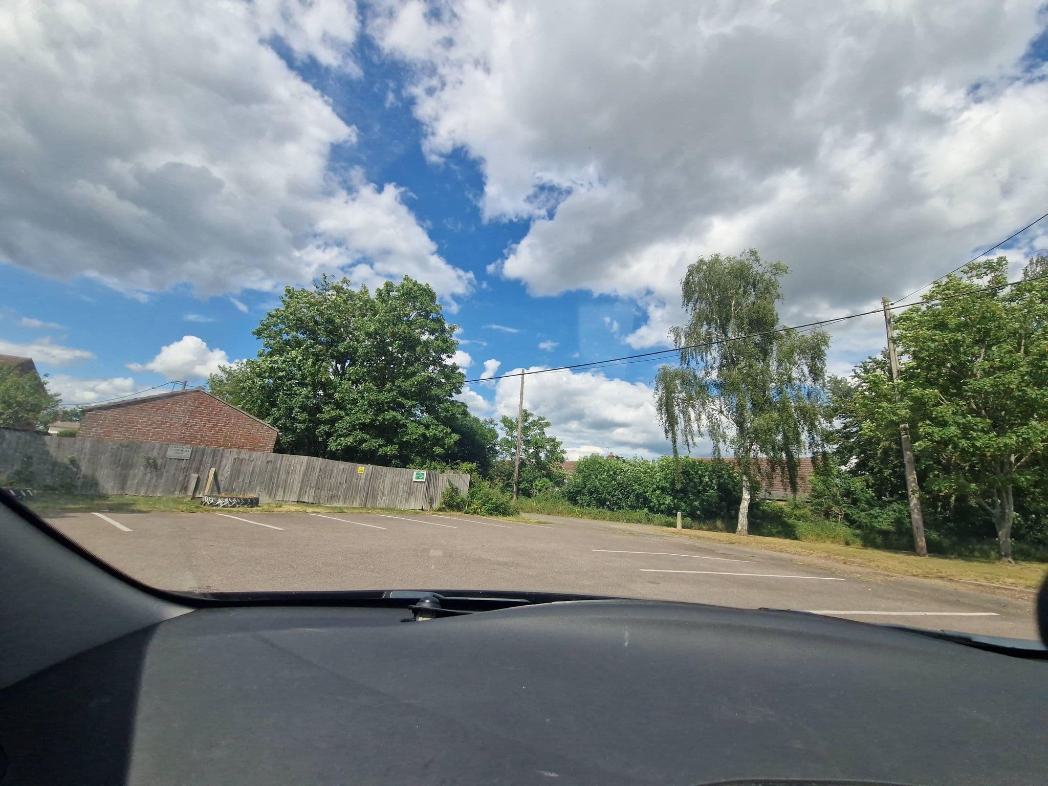 Street view near The Pointer Inn, Alresford — © edloach (CC BY-SA · Mapillary)