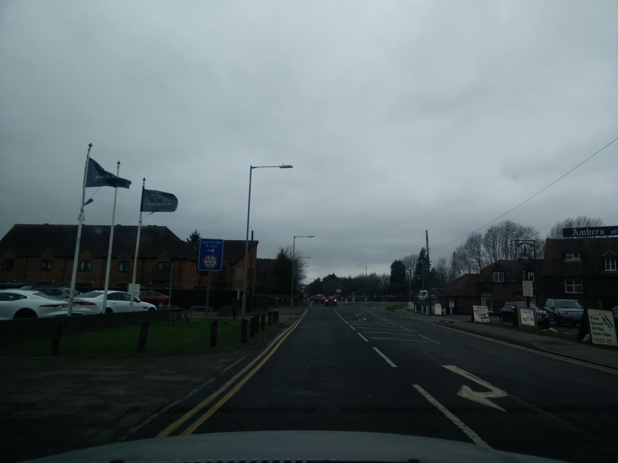 Street view near The Chequers - Bed&Breakfast, Amersham — © alfa145 (CC BY-SA · Mapillary)