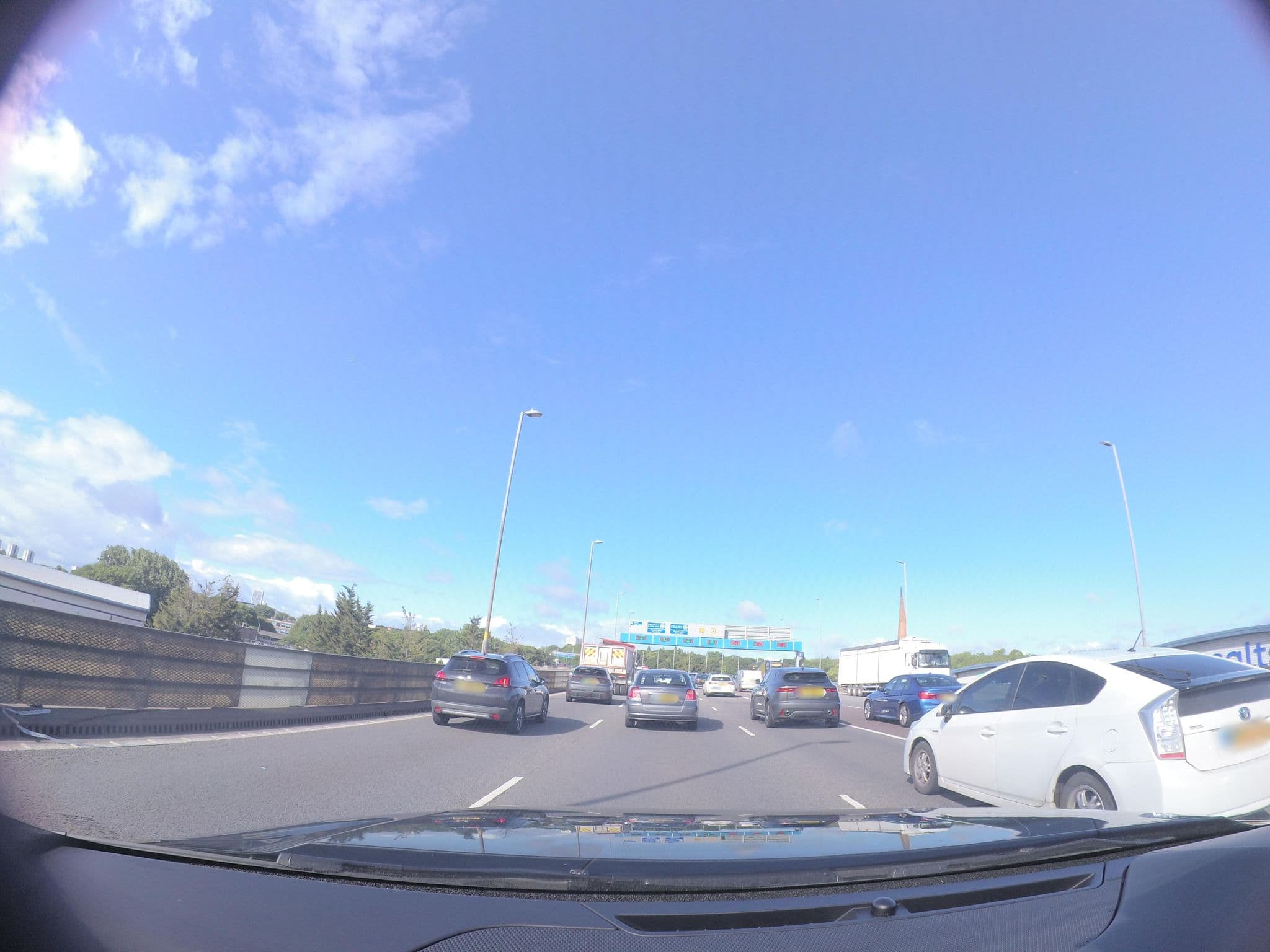 Street view near The Aston Inn, Aston — © 4004 (CC BY-SA · Mapillary)