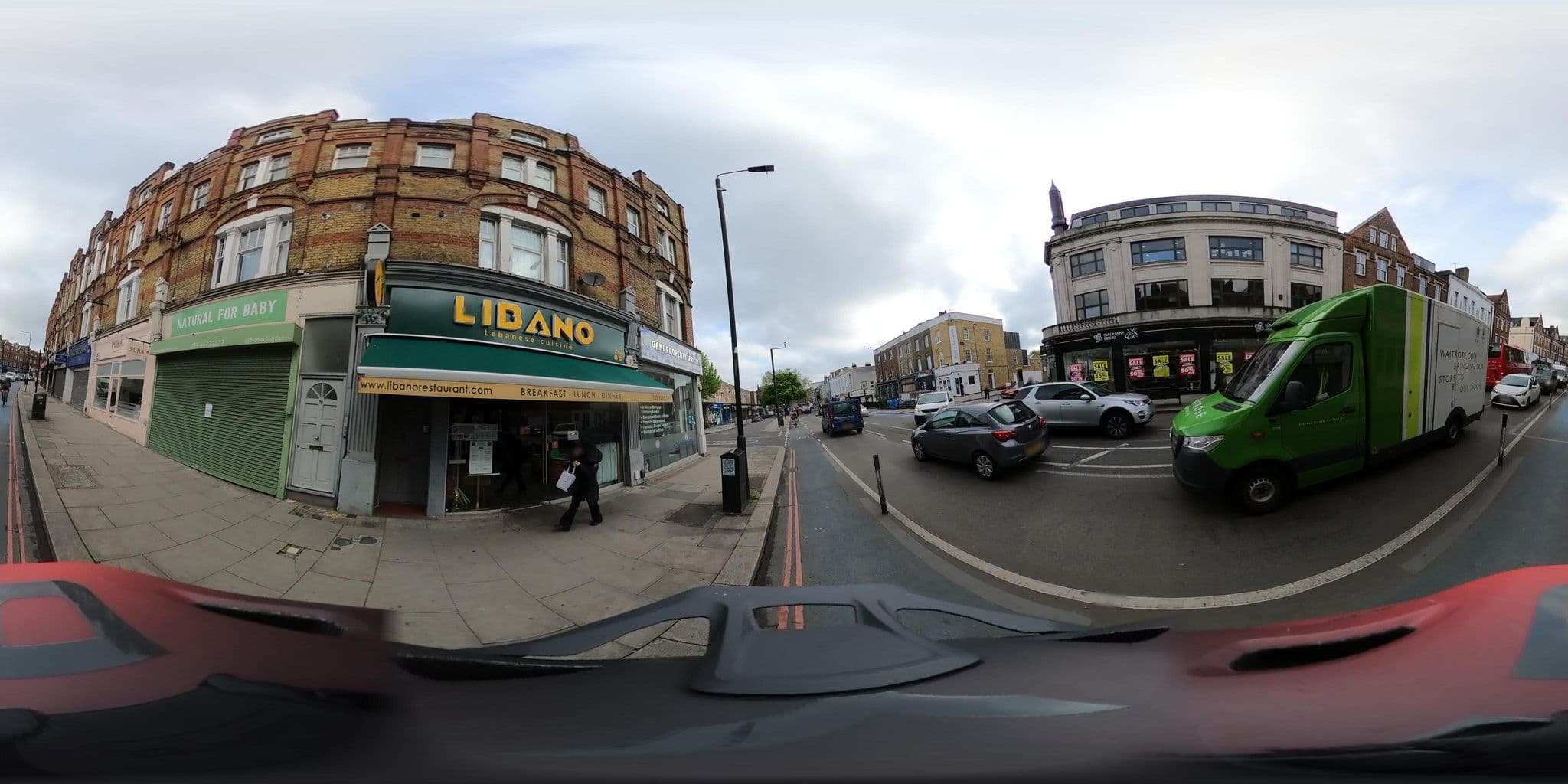 Street view near Balham B&B, Balham — © cueditsmaps (CC BY-SA · Mapillary)