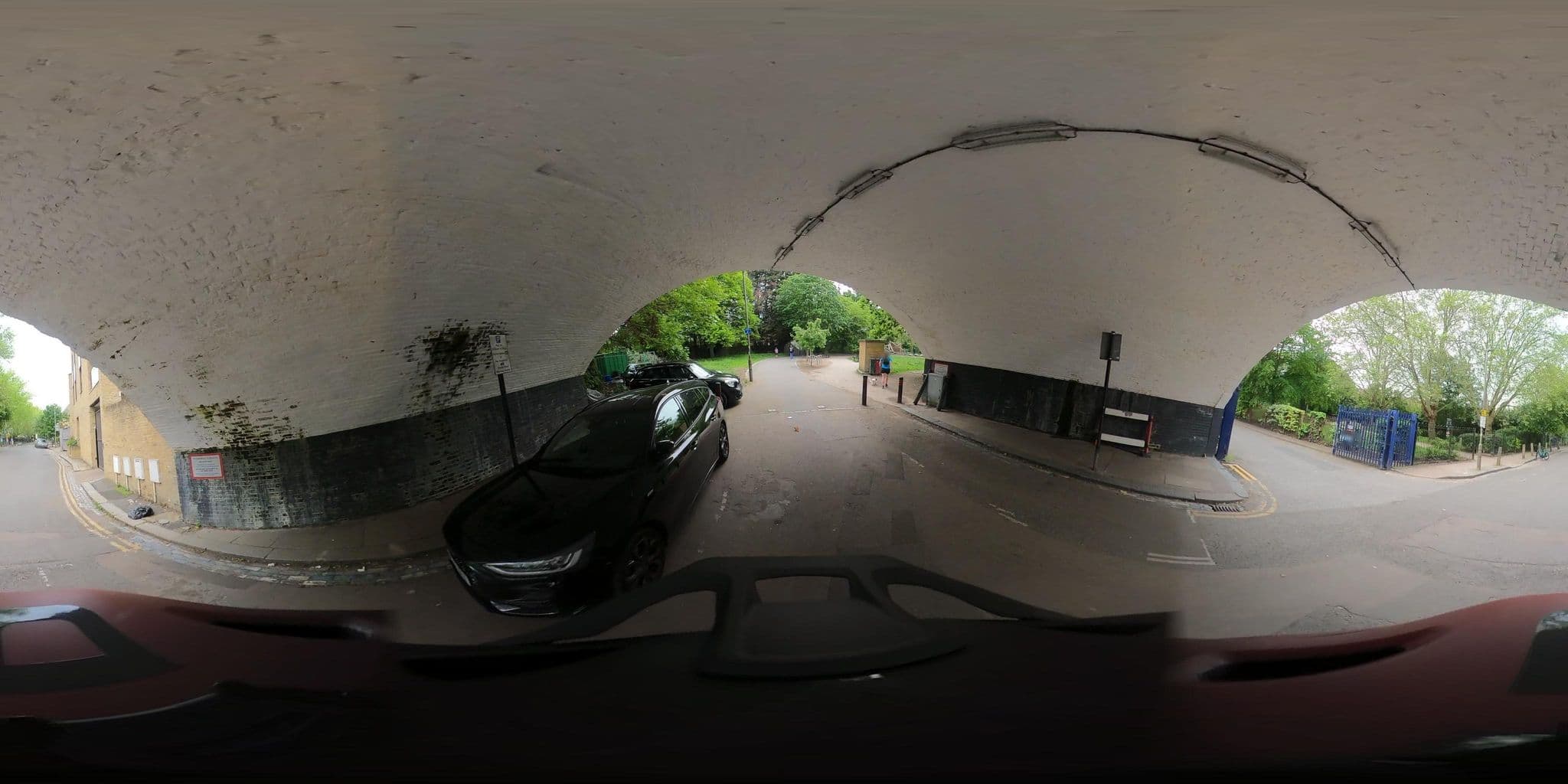 Street view near Zulu, Latchmere — © cueditsmaps (CC BY-SA · Mapillary)