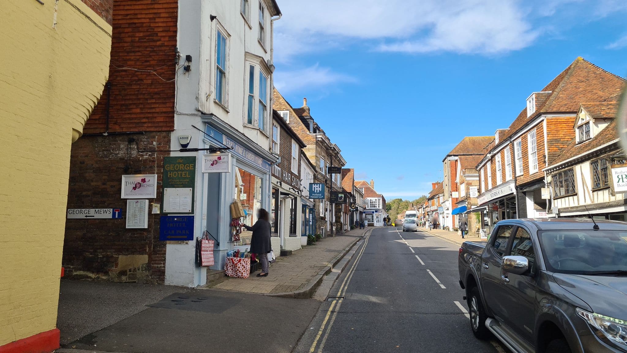 Street view near The George Hotel, Battle — © andreste96 (CC BY-SA · Mapillary)