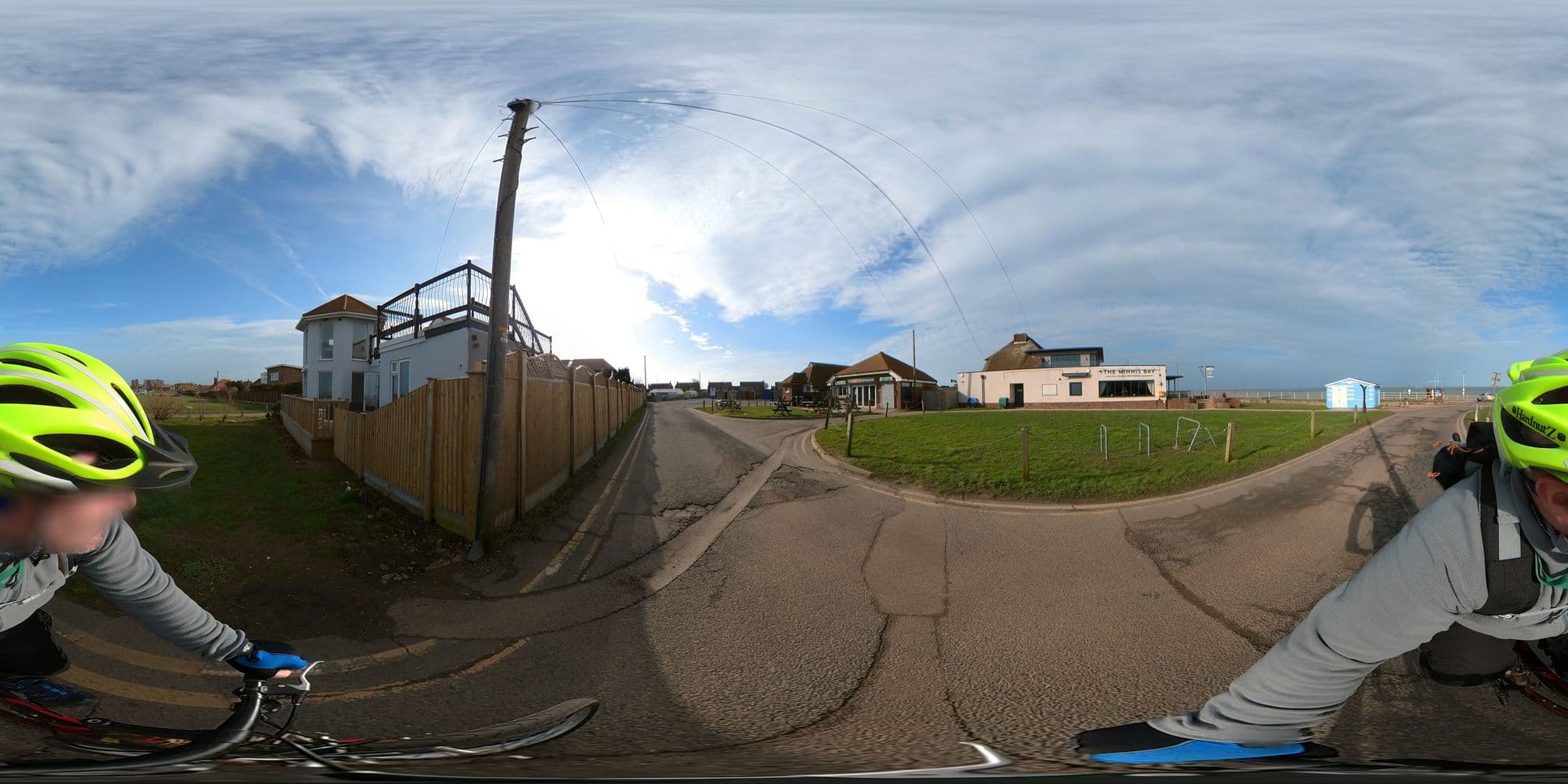 Street view near The Waves Bar, Cafe, B and B Hotel, Birchington-on-Sea — © jkingsleya (CC BY-SA · Mapillary)