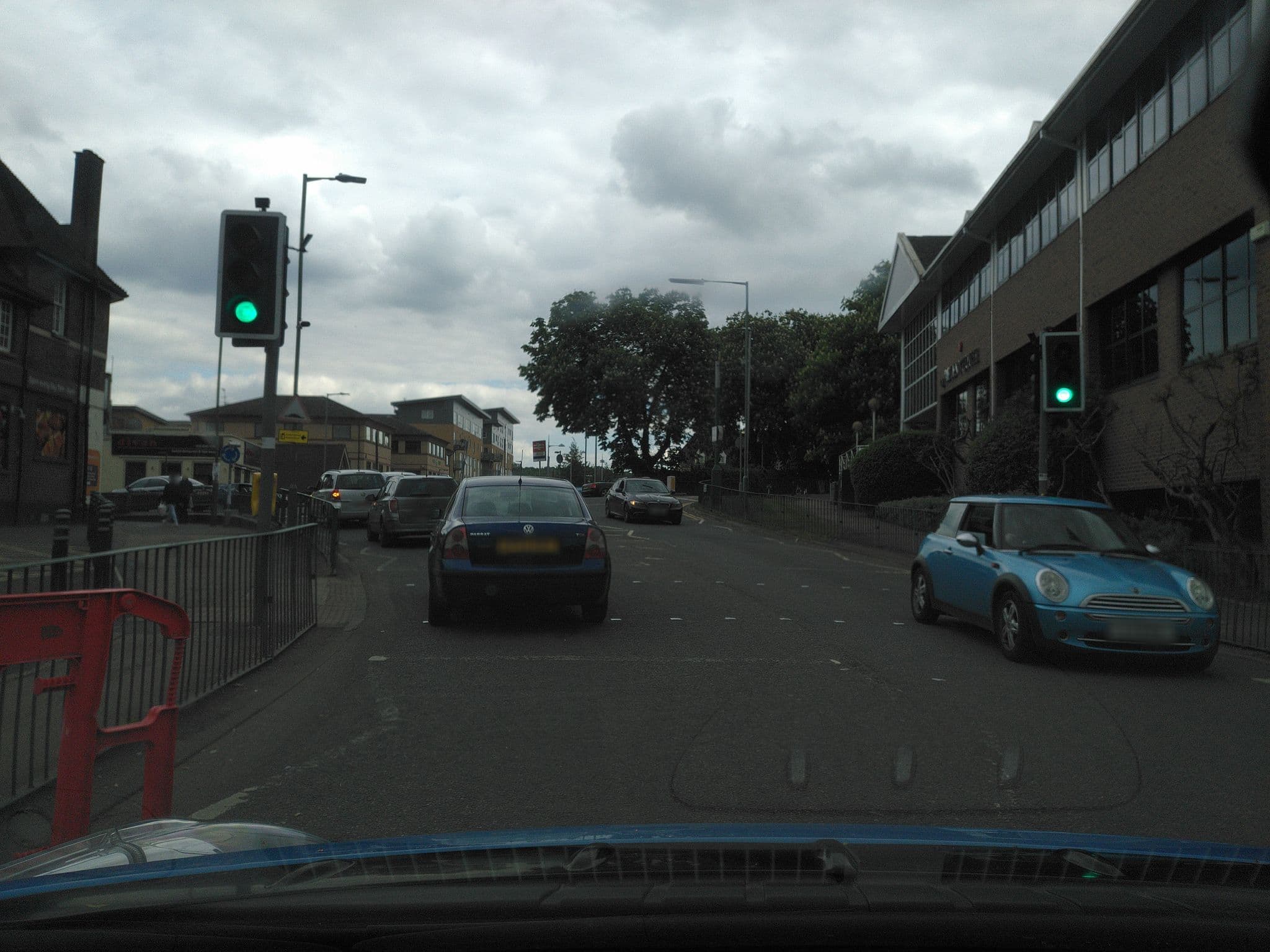 Street view near Shiva Hotels, Borehamwood — © zymurgic (CC BY-SA · Mapillary)