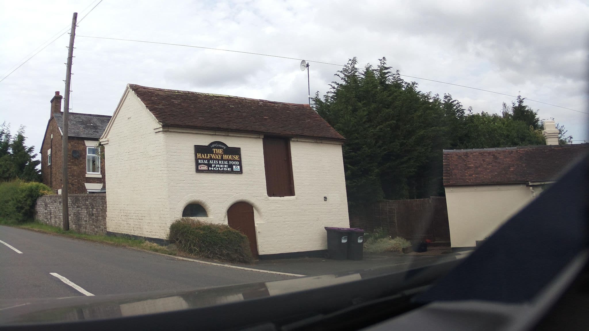 Street view near Halfway House Inn, Bridgnorth, Bridgnorth — © southglos (CC BY-SA · Mapillary)