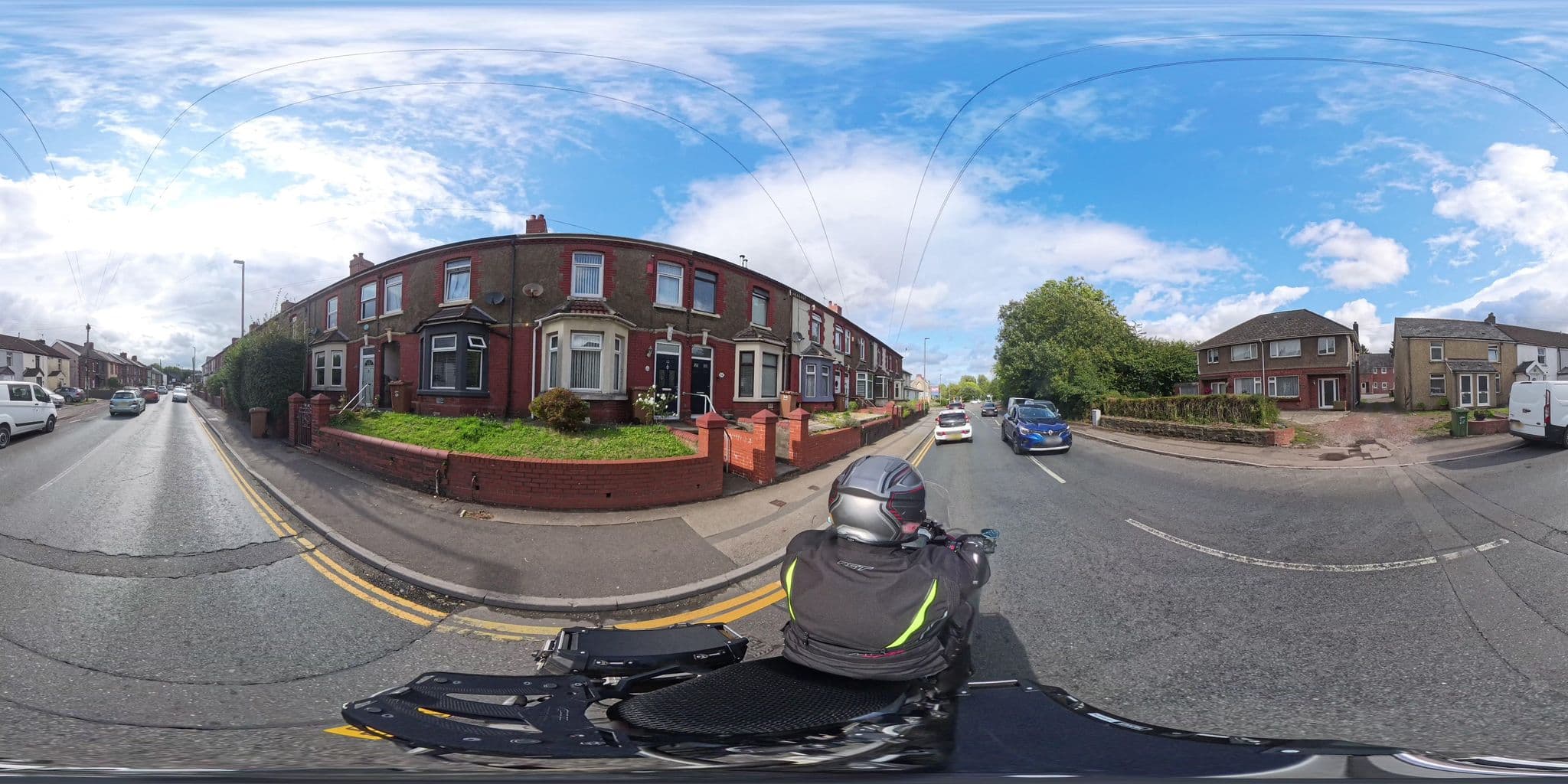 Street view near Castell Cottages, Caerphilly — © kits (CC BY-SA · Mapillary)