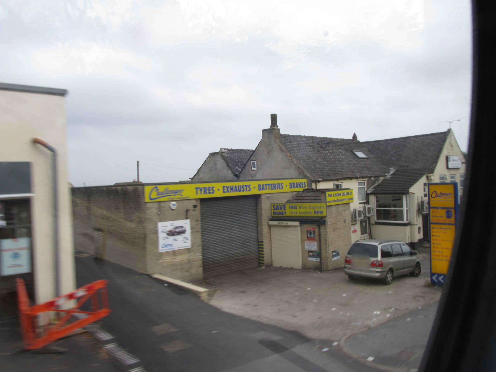 Street view near Old Crown Inn, Treeton — © sk53 (CC BY-SA · Mapillary)