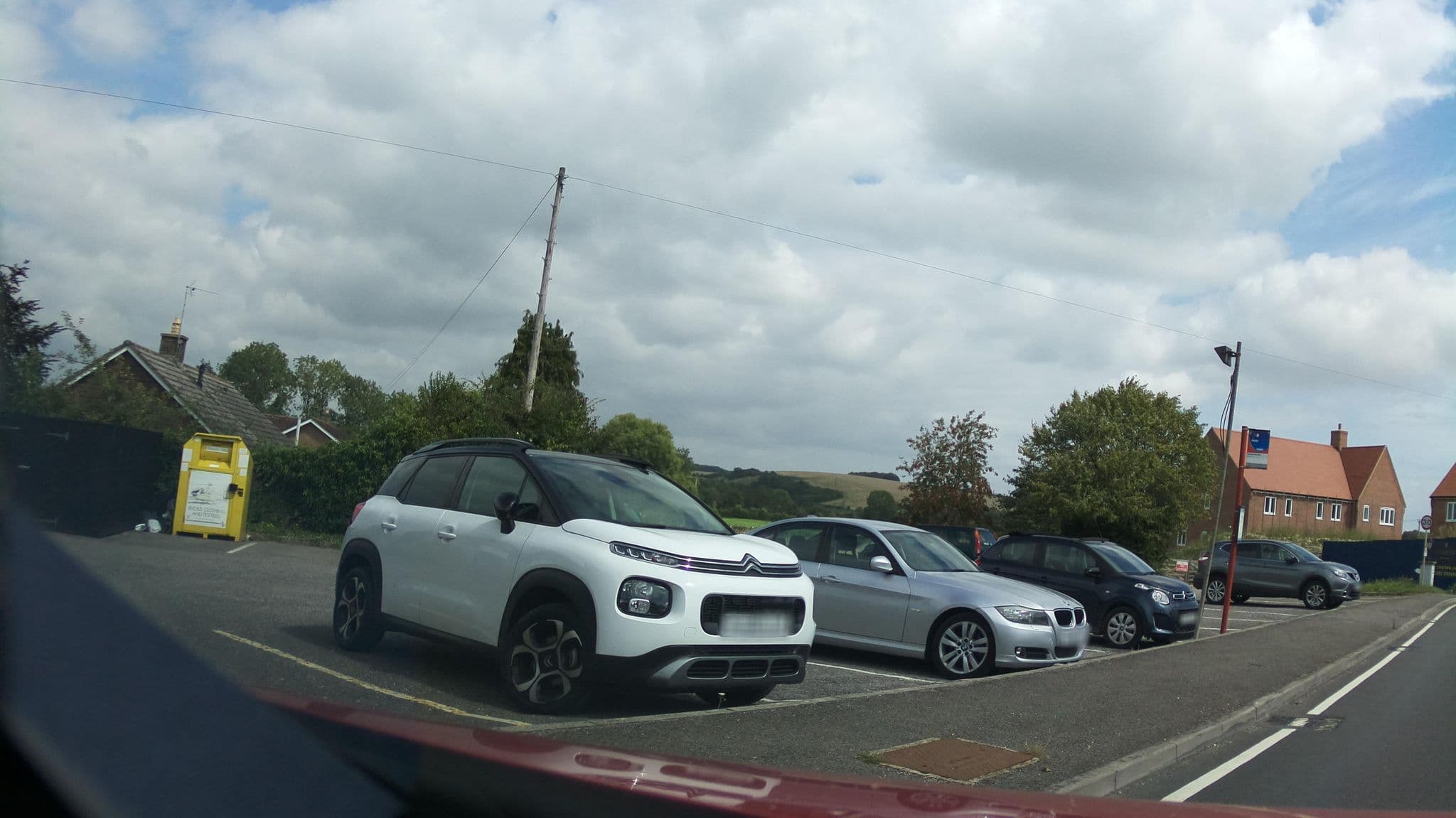 Street view near Charlton Inn, Charlton Marshall — © southglos (CC BY-SA · Mapillary)