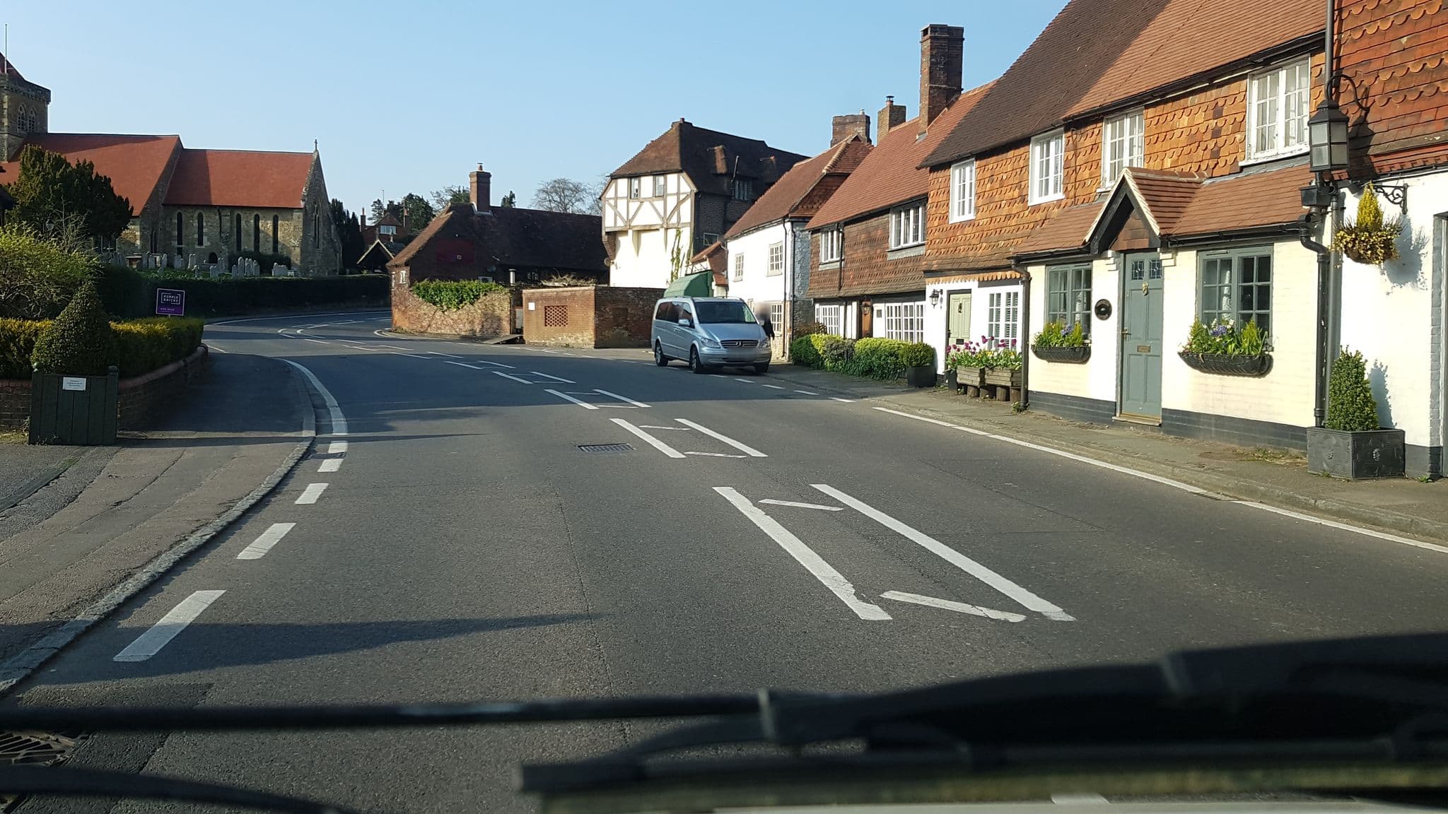 Street view near Swan Inn Pub & Dining, Chiddingfold — © richardc (CC BY-SA · Mapillary)