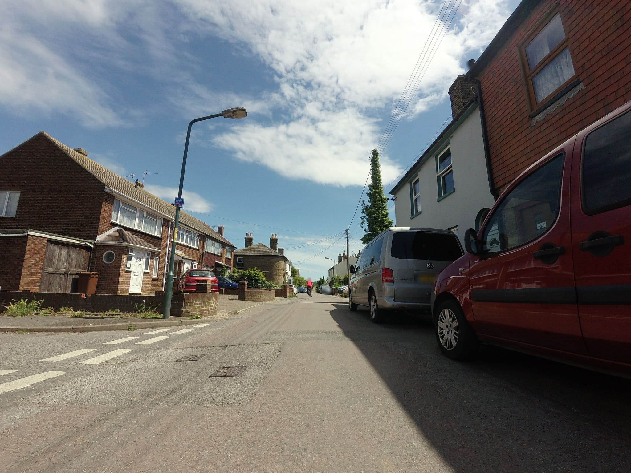 Street view near Rochester Reed Street Retreat, Cliffe — © tallguy (CC BY-SA · Mapillary)