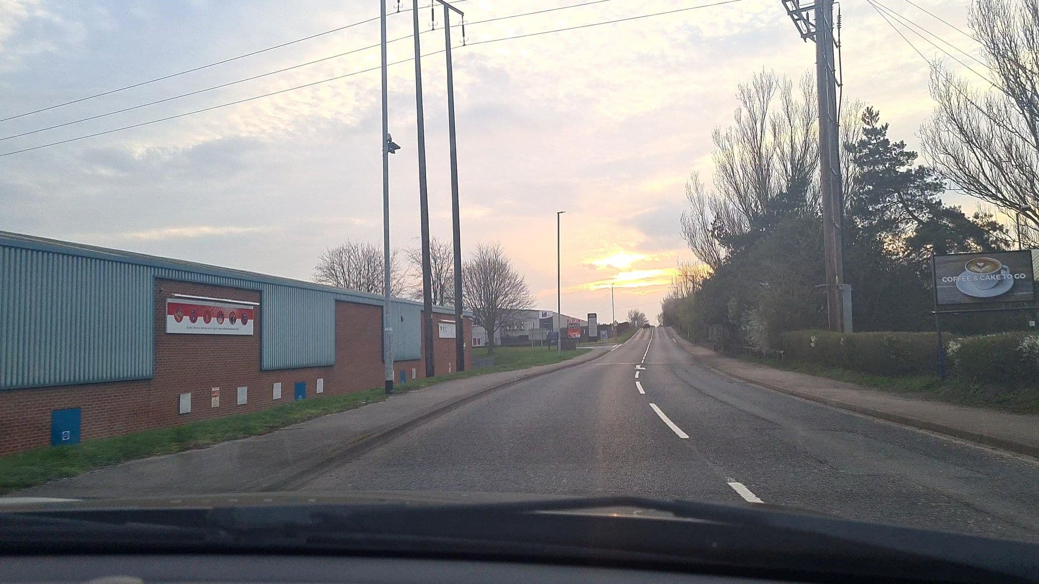 Street view near Hotel Nineteen / Nineteenth Bar & Kitchen, Dodworth — © mappo2 (CC BY-SA · Mapillary)