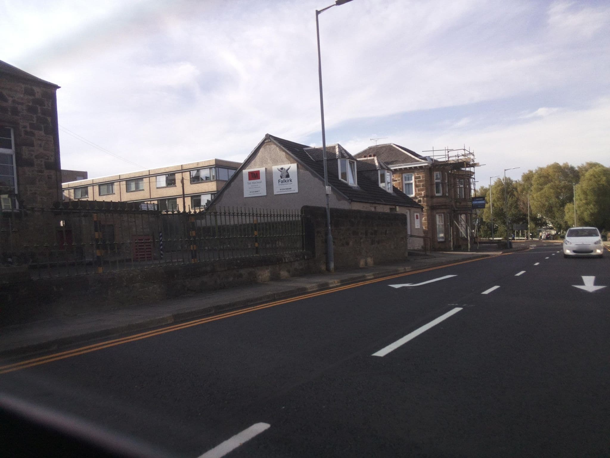 Street view near Park Guest House, Falkirk — © southglos (CC BY-SA · Mapillary)
