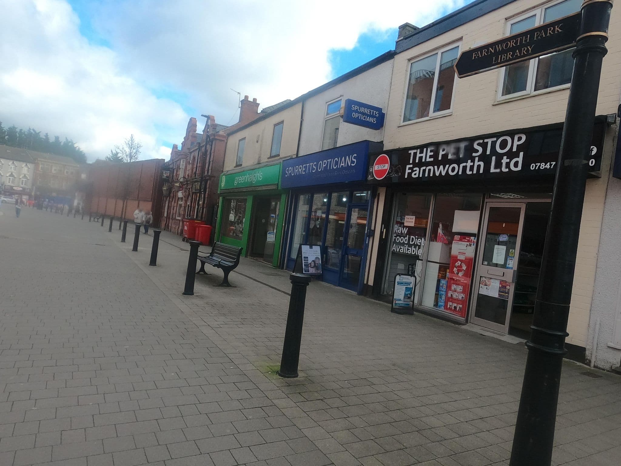 Street view near Market Hotel, Farnworth — © tonys999 (CC BY-SA · Mapillary)