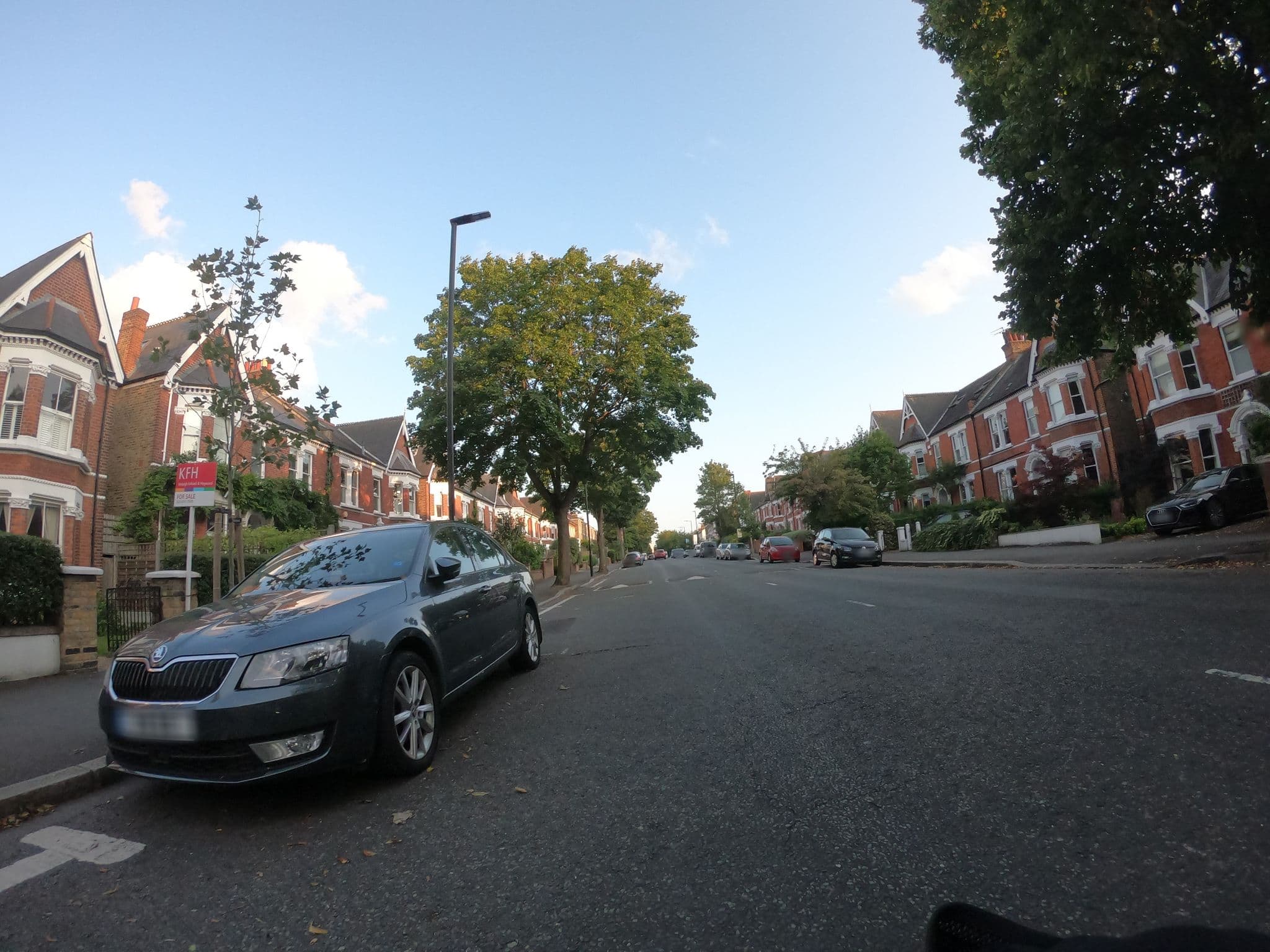 Street view near The Lilac Door, Gipsy Hill — © paulbiv (CC BY-SA · Mapillary)