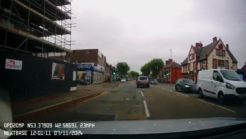 Street view near Causeway Hotel, Stockton Heath — © mapillarygelec (CC BY-SA · Mapillary)