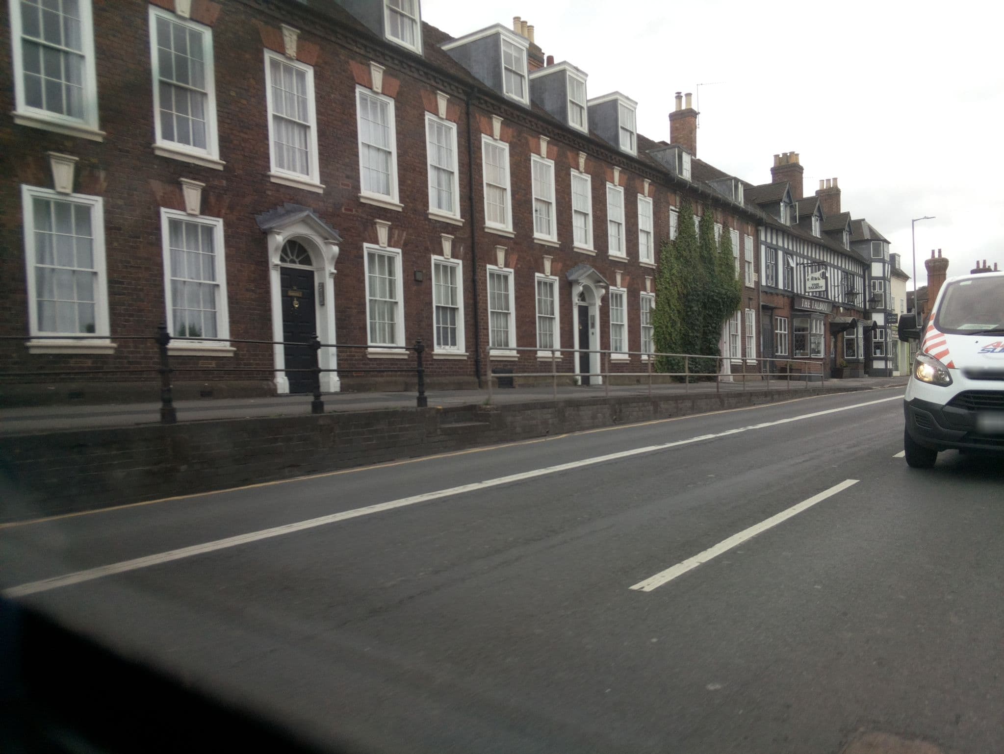 Street view near Talbot Hotel, Worcester — © southglos (CC BY-SA · Mapillary)