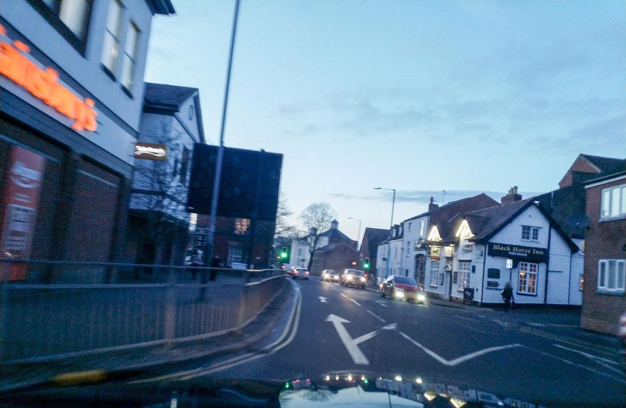 Street view near The Kings Head Inn, Warwick — © laye (CC BY-SA · Mapillary)