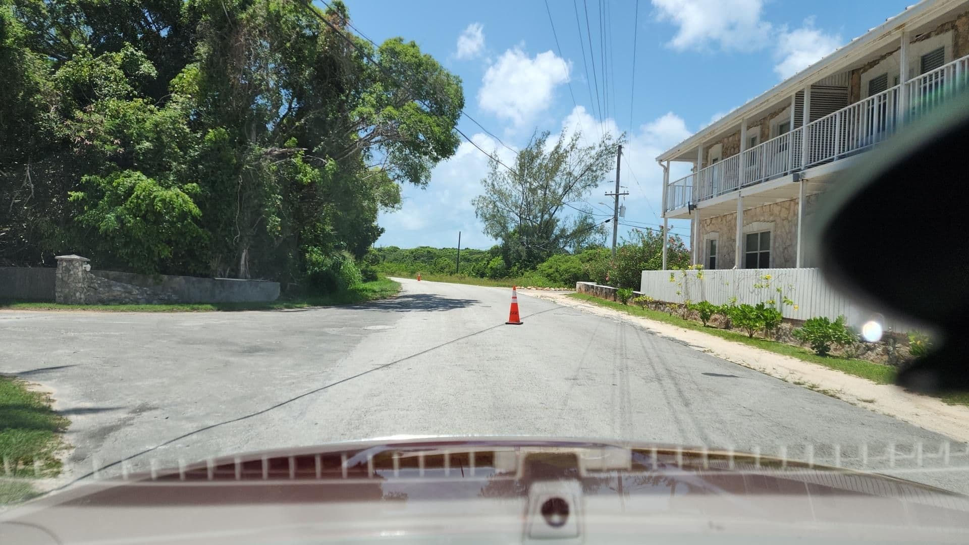Street view near Hut Pointe Inn, Dunmore Town — © roadroid (CC BY-SA · Mapillary)