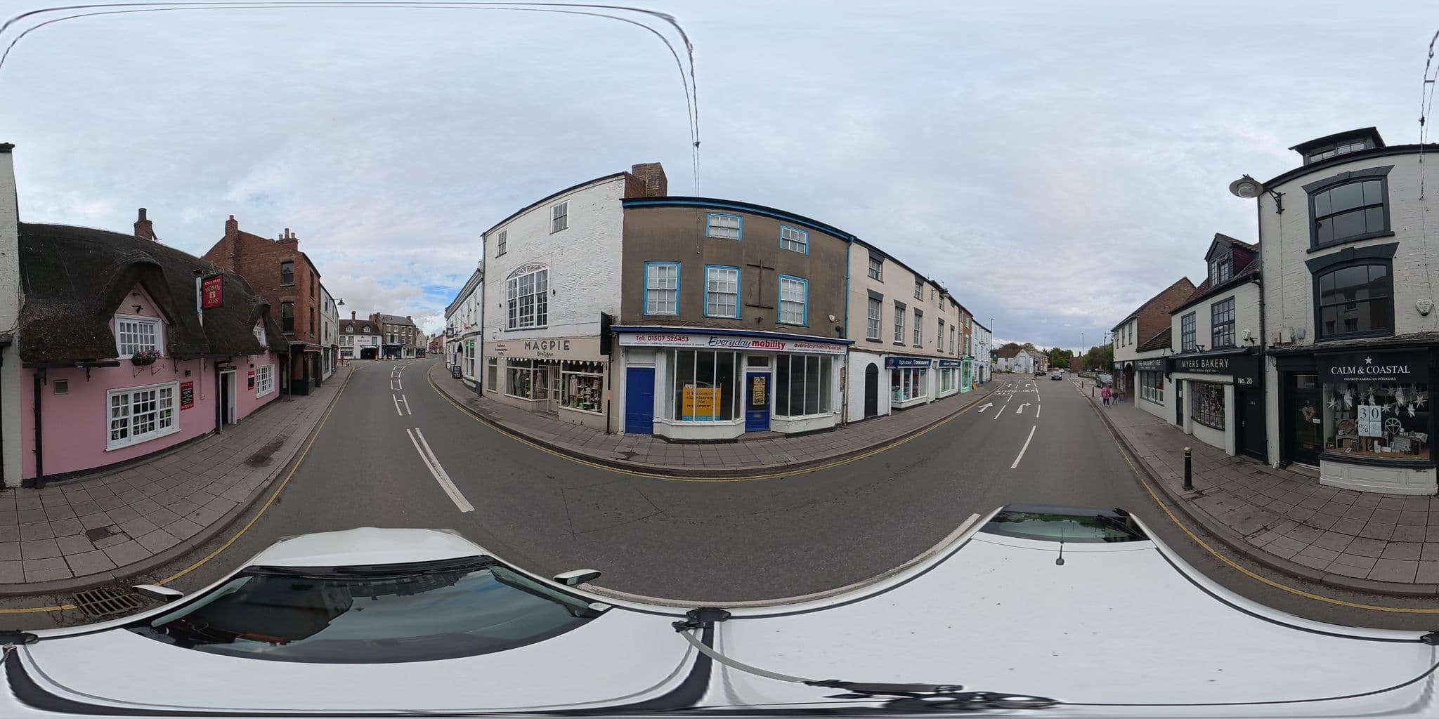 Street view near The Bull Hotel Horncastle, Horncastle — © osmplus_org (CC BY-SA · Mapillary)