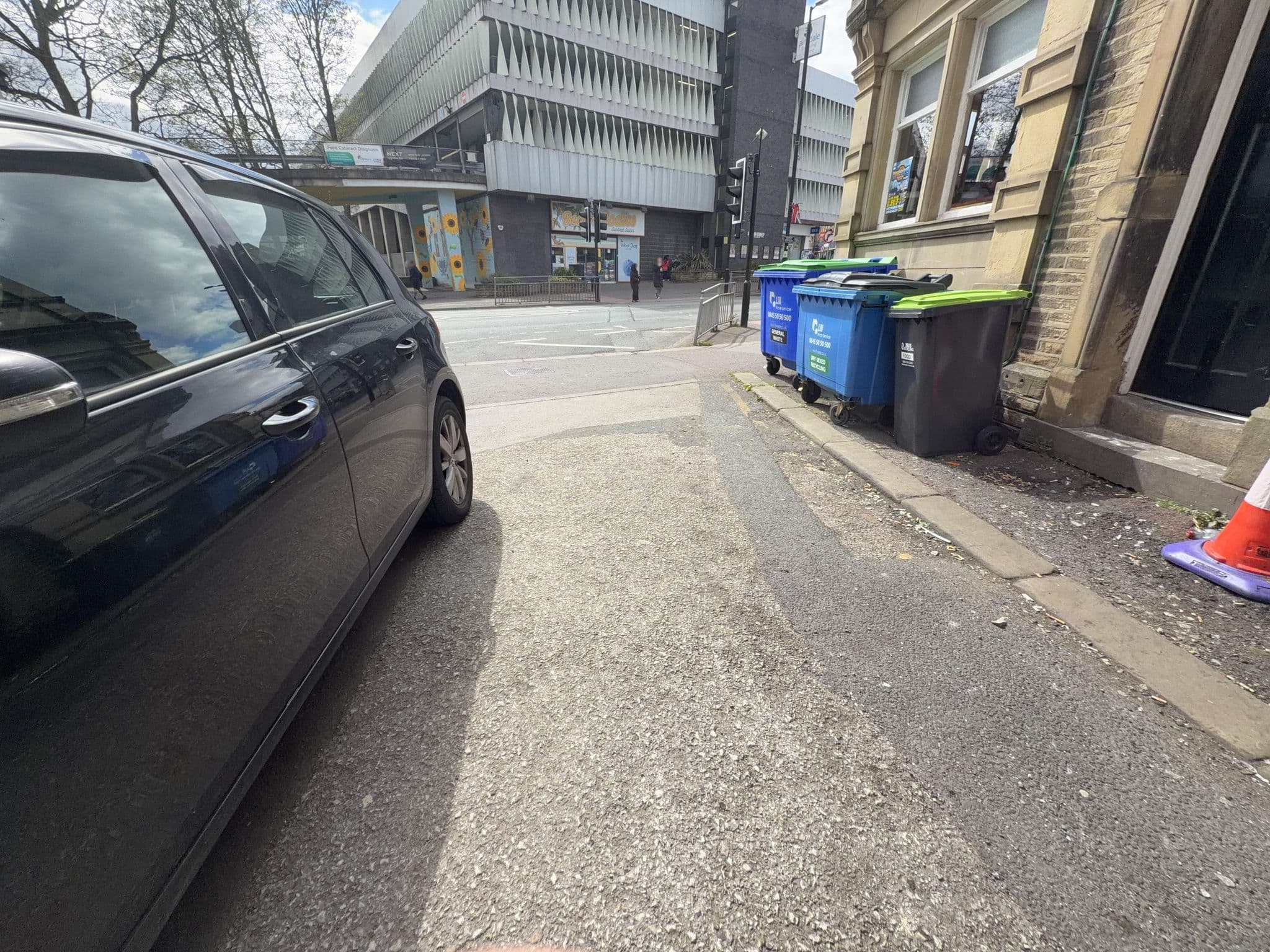 Street view near Cavendish Hotel, Keighley — © ChloeEdmondson (CC BY-SA · Mapillary)