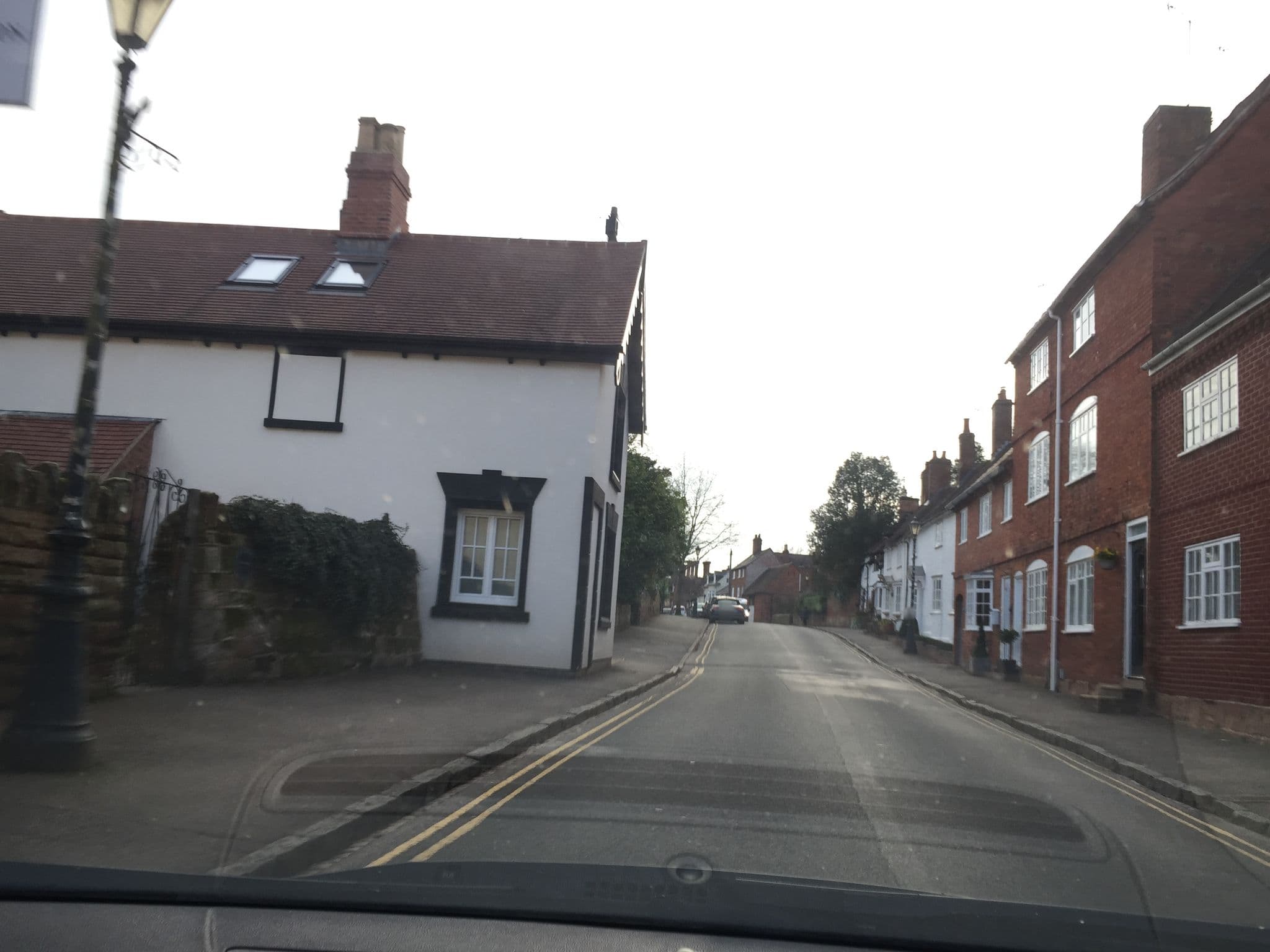 Street view near Wrights Cottages, Kenilworth — © laye (CC BY-SA · Mapillary)