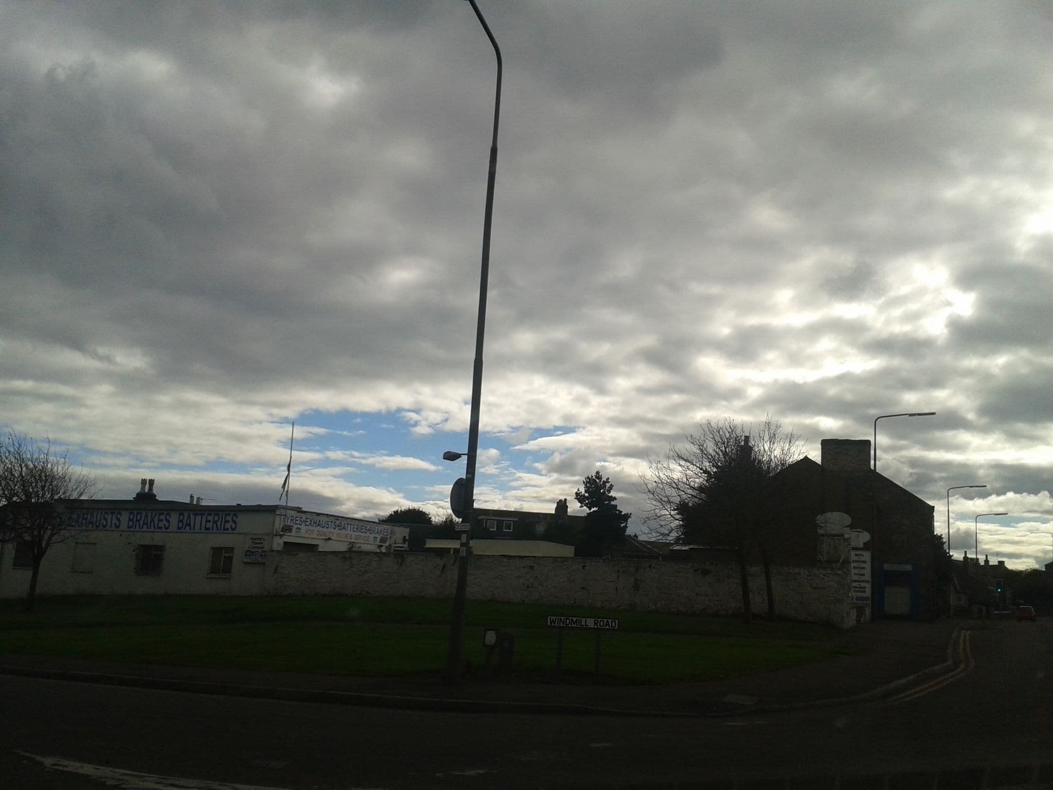 Street view near The Elbow Room, Kirkcaldy — © rudolfmayer (CC BY-SA · Mapillary)